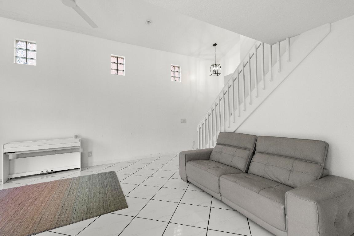 U S LEND LEASE PLAT NO ONE - Residential