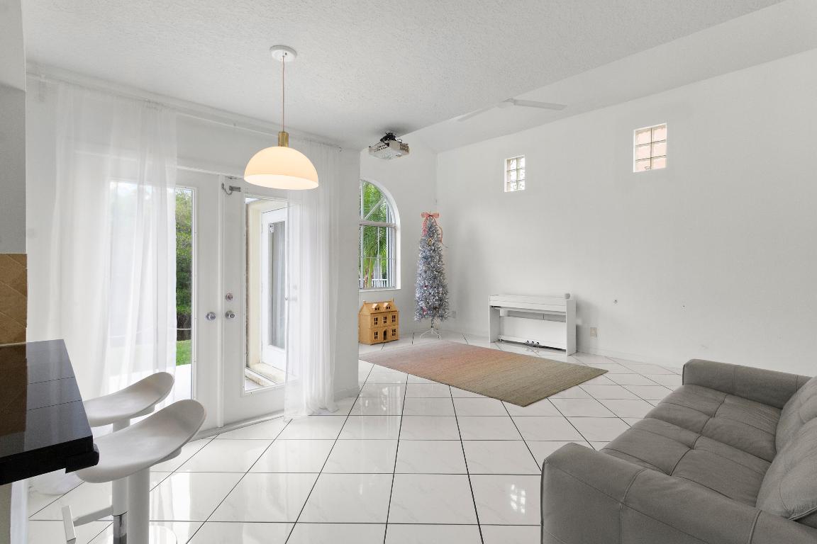 U S LEND LEASE PLAT NO ONE - Residential