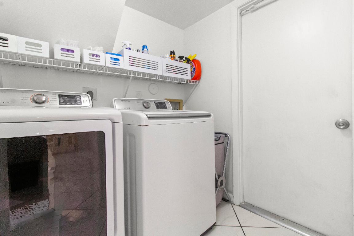 U S LEND LEASE PLAT NO ONE - Residential