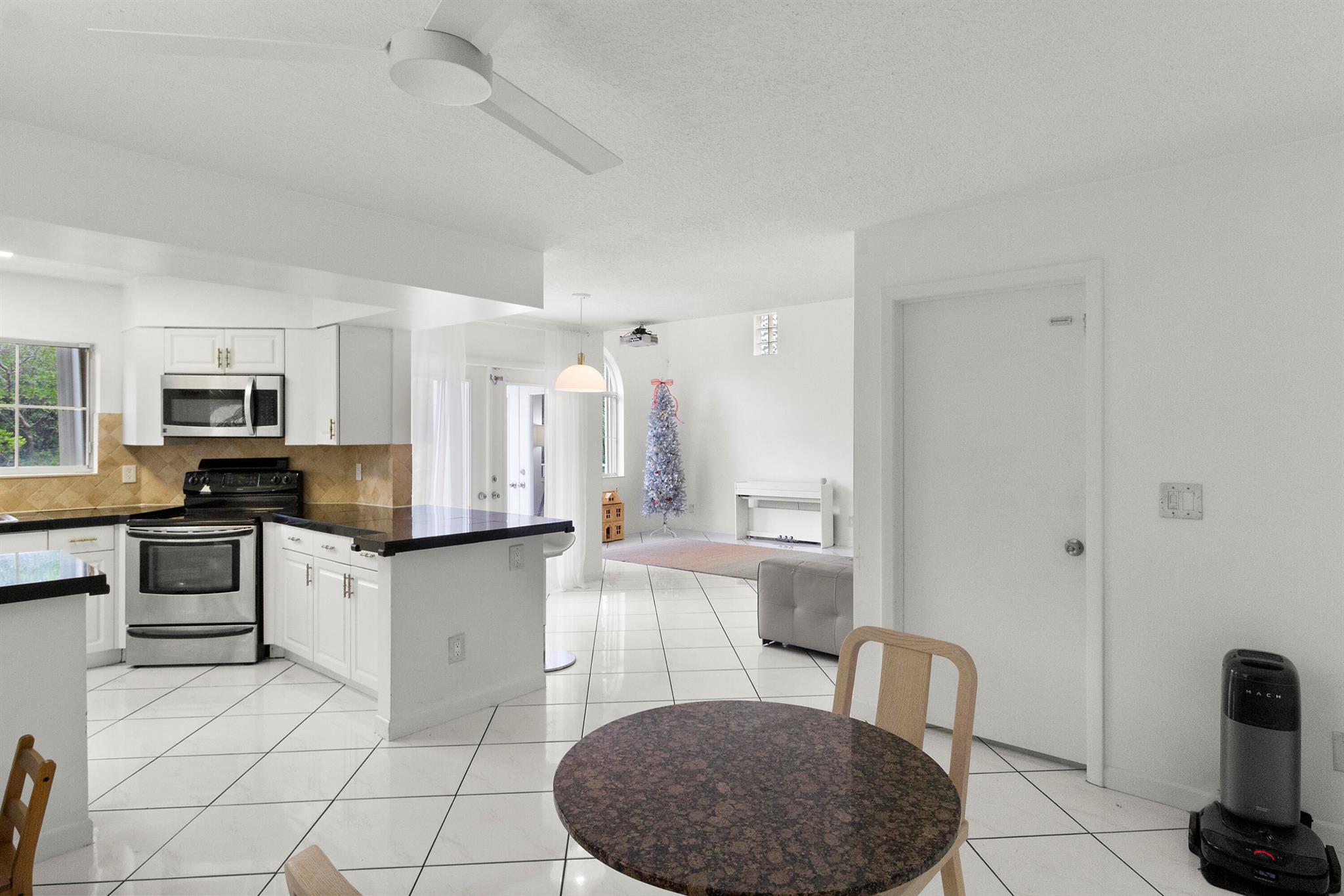 U S LEND LEASE PLAT NO ON - Residential