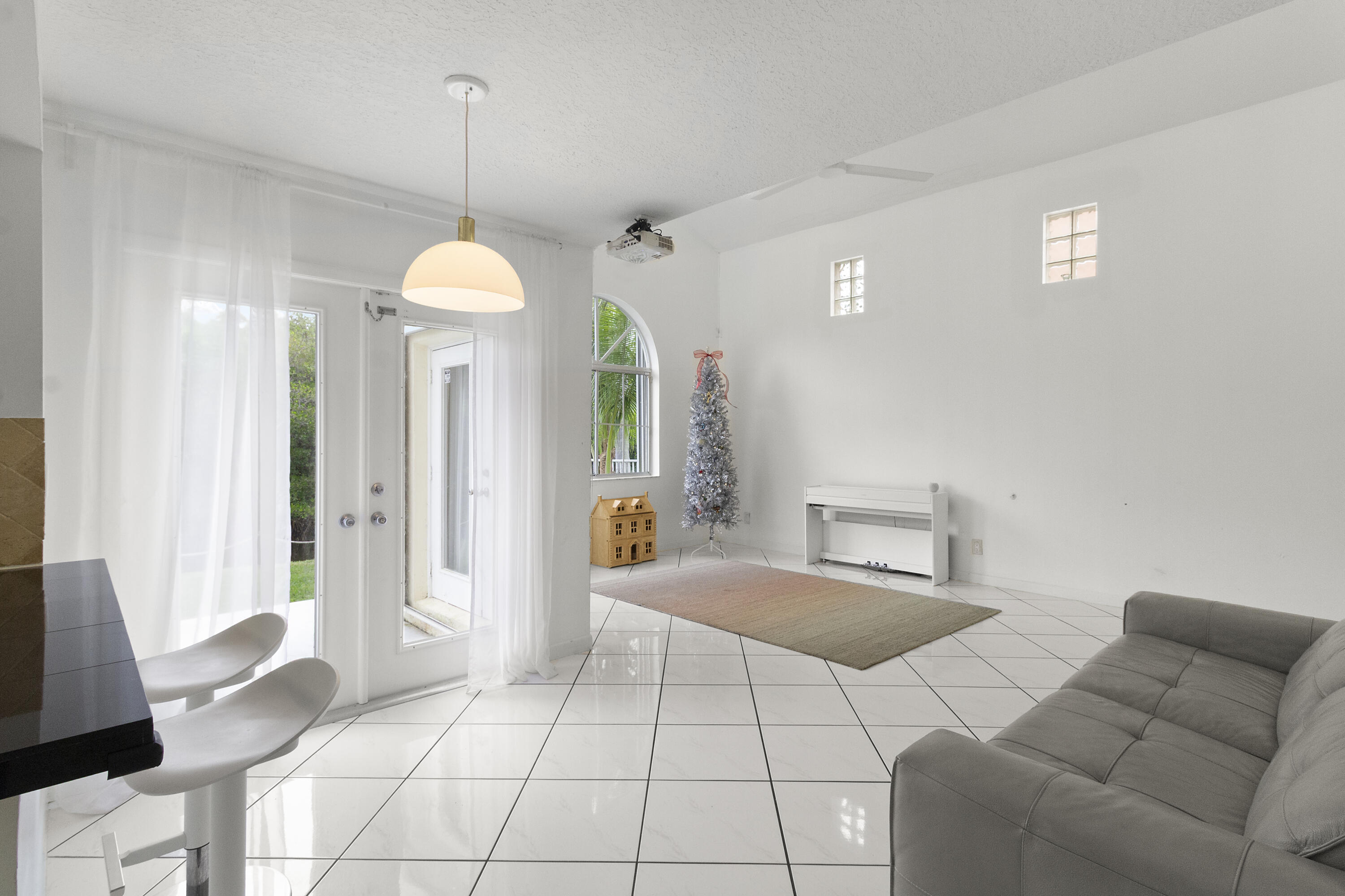 U S LEND LEASE PLAT NO ONE - Residential