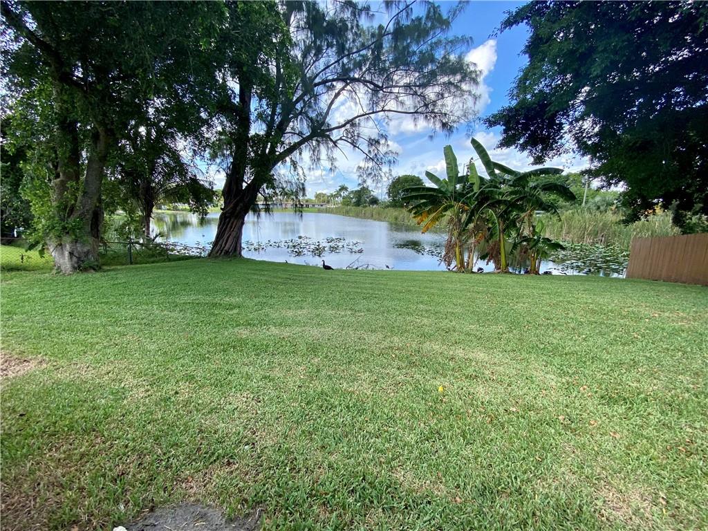 Twin Lakes Homes 47-15 B - Residential