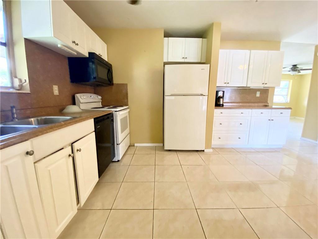 Twin Lakes Homes 47-15 B - Residential