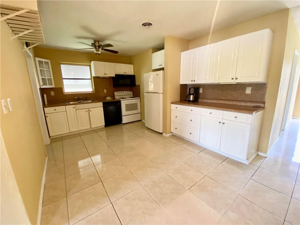 Twin Lakes Homes 47-15 B - Residential