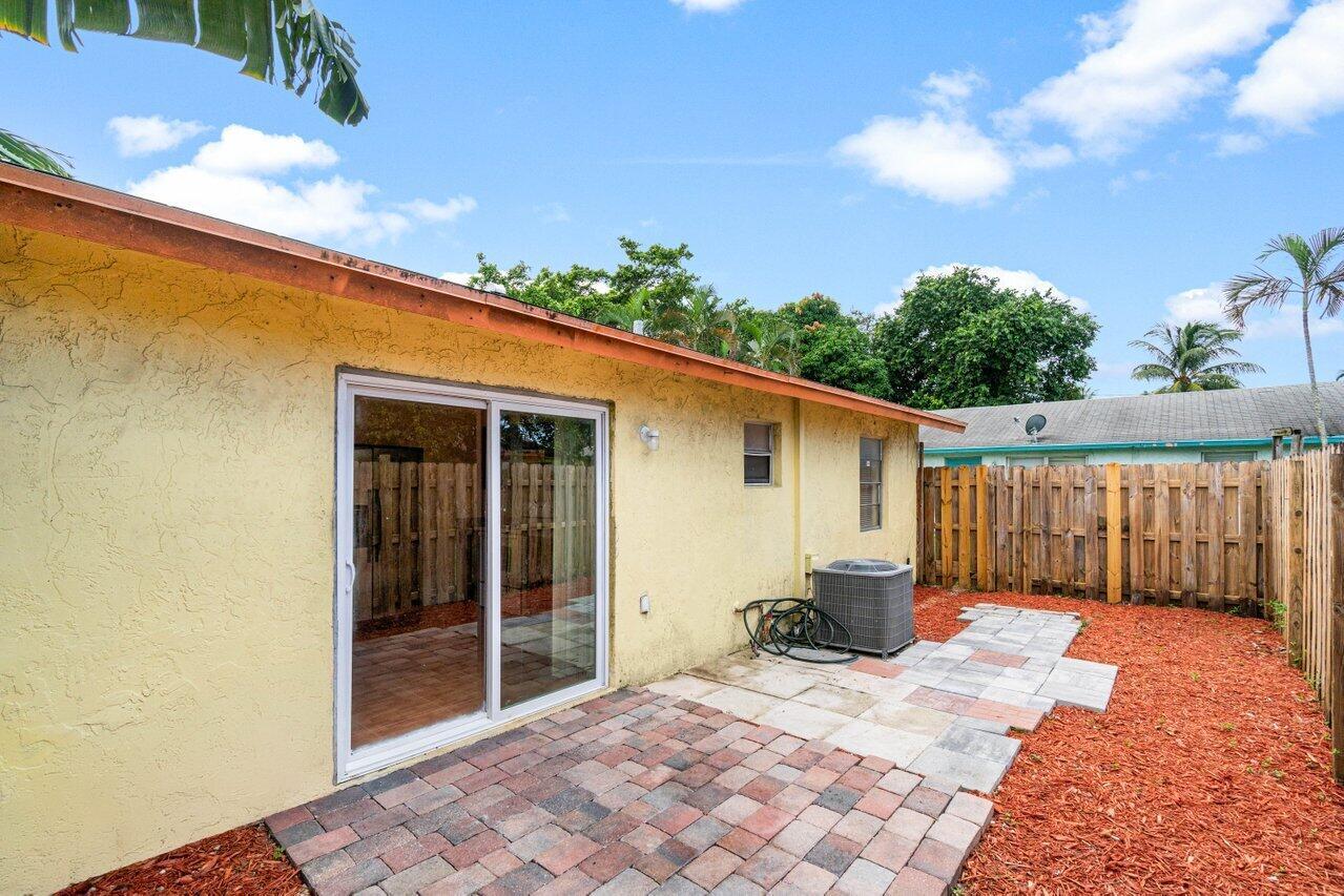 Gulfstream Apartments - Residential Lease