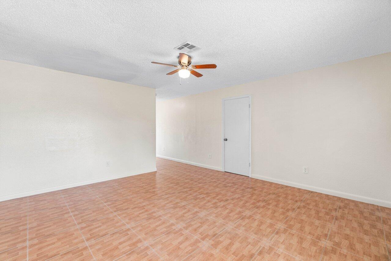 Gulfstream Apartments - Residential Lease