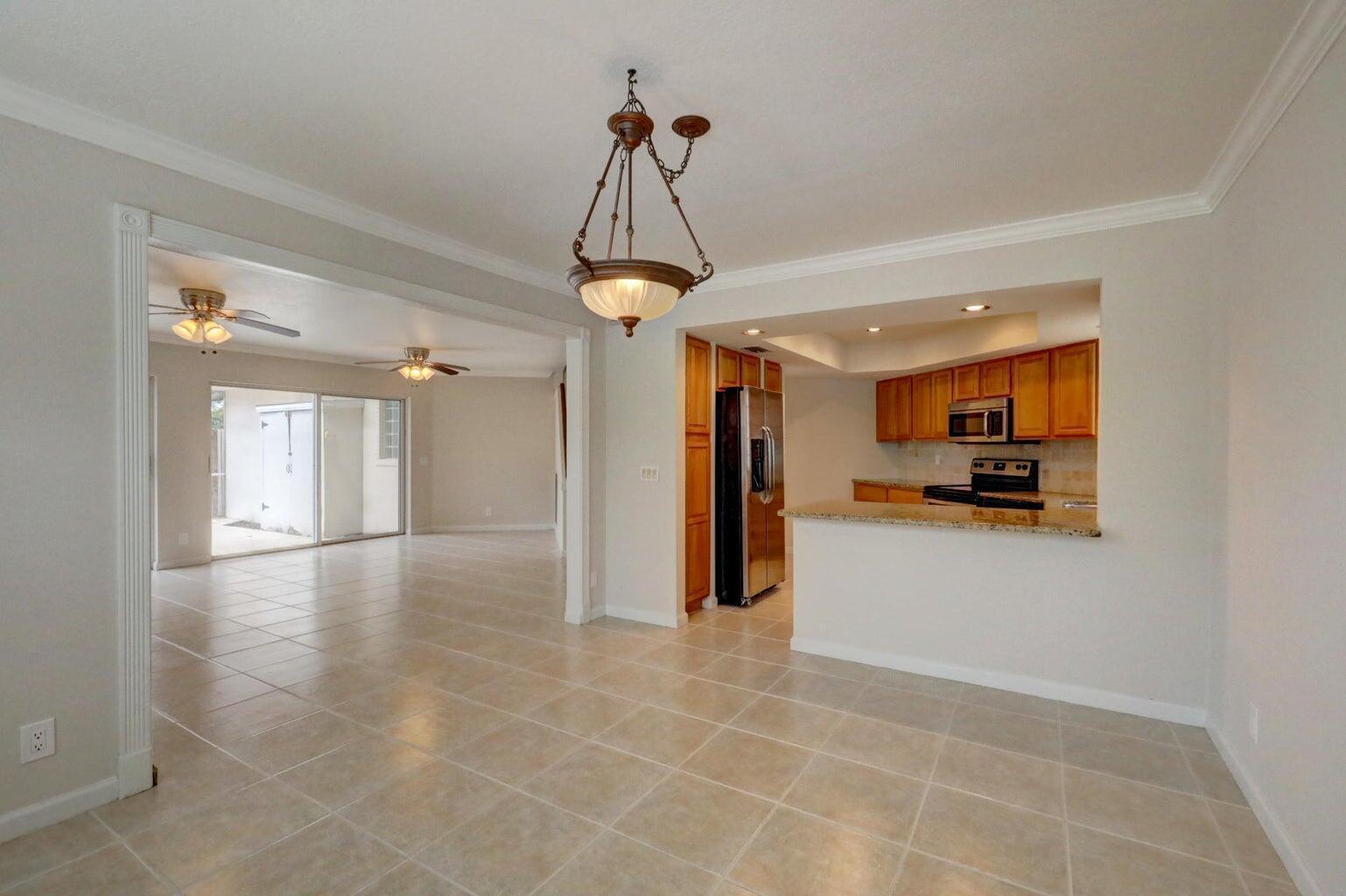 WINCHESTER COURT - Residential