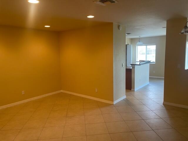 THIRD REPLAT OF PORTOFINO ISLES - Residential Lease