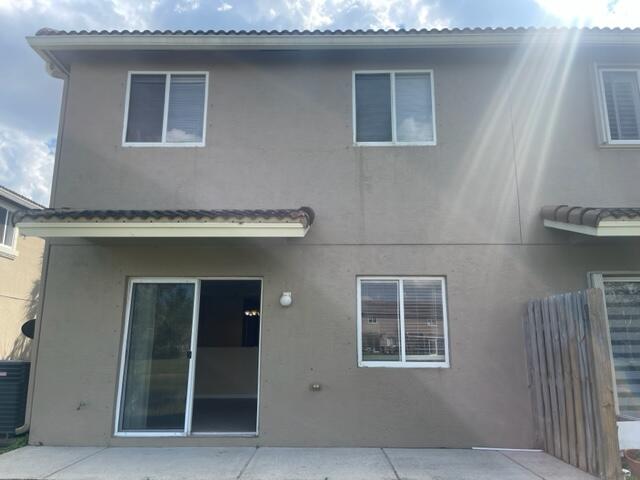 THIRD REPLAT OF PORTOFINO ISLES - Residential Lease