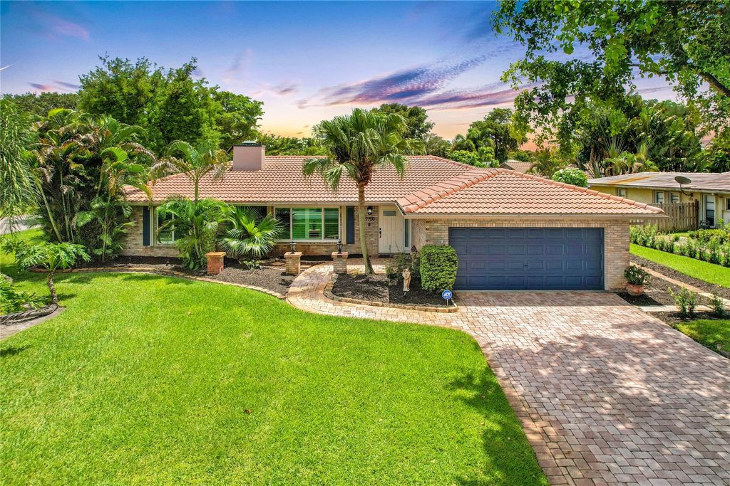 Photo of 9900 NW 19th St, Coral Springs, FL 33071 (MLS # F10401234)