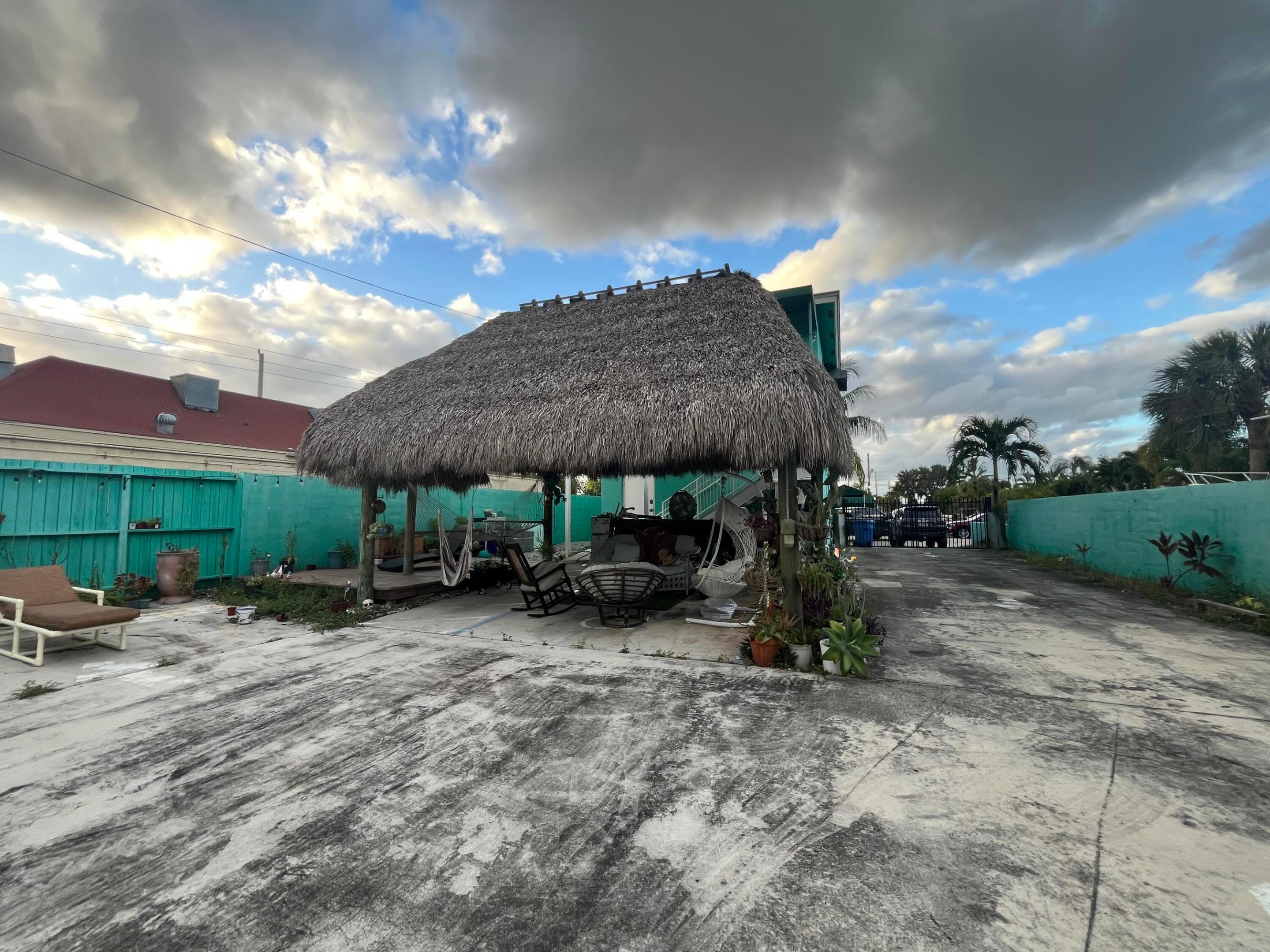 LAKESIDE POINT ADD TO LANTANA - Residential Lease