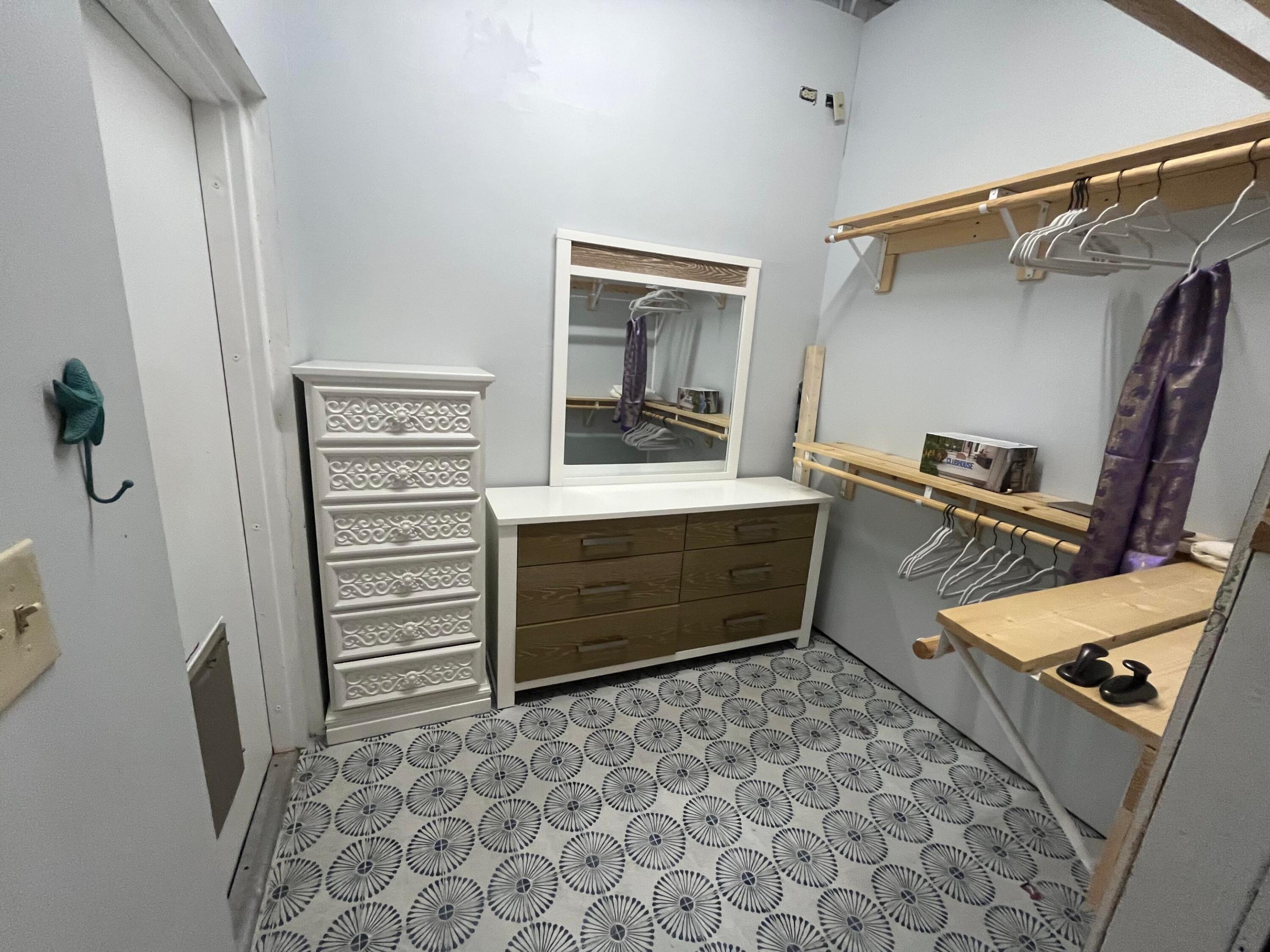 LAKESIDE POINT ADD TO LANTANA - Residential Lease