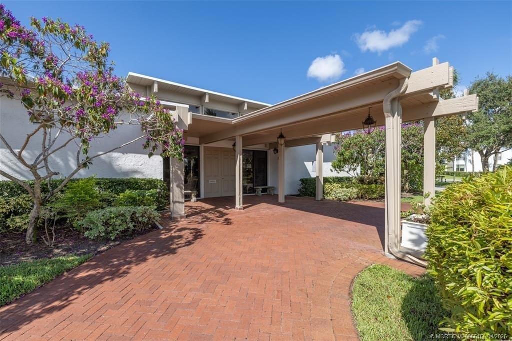 CIRCLE BAY YACHT CLUB CONDO - Residential