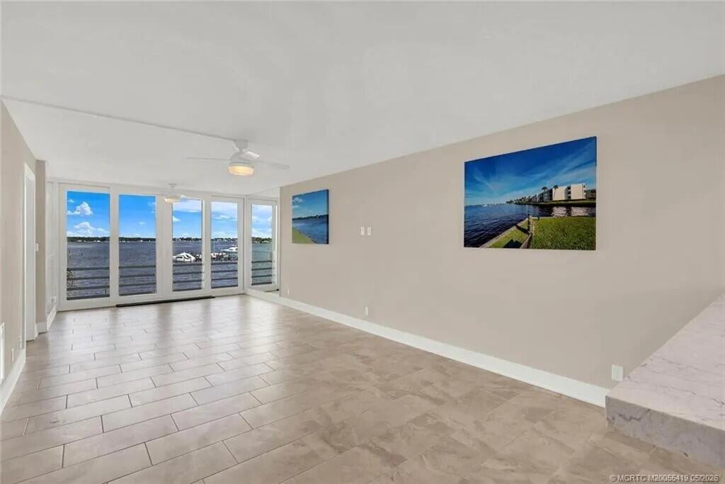 CIRCLE BAY YACHT CLUB CONDO - Residential