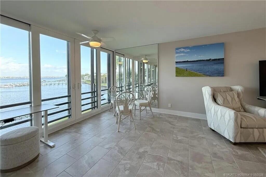 CIRCLE BAY YACHT CLUB CONDO - Residential