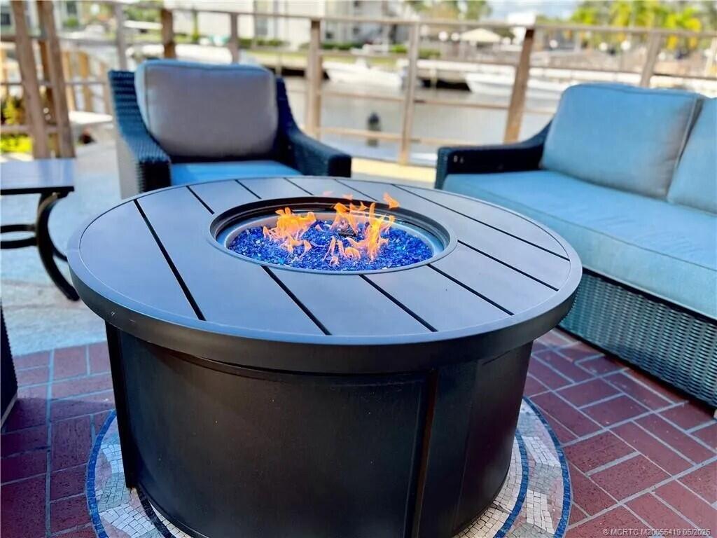 CIRCLE BAY YACHT CLUB CONDO - Residential