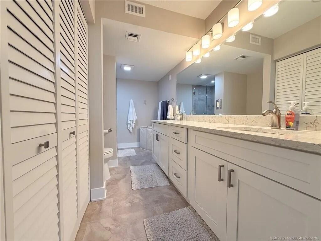 CIRCLE BAY YACHT CLUB CONDO - Residential