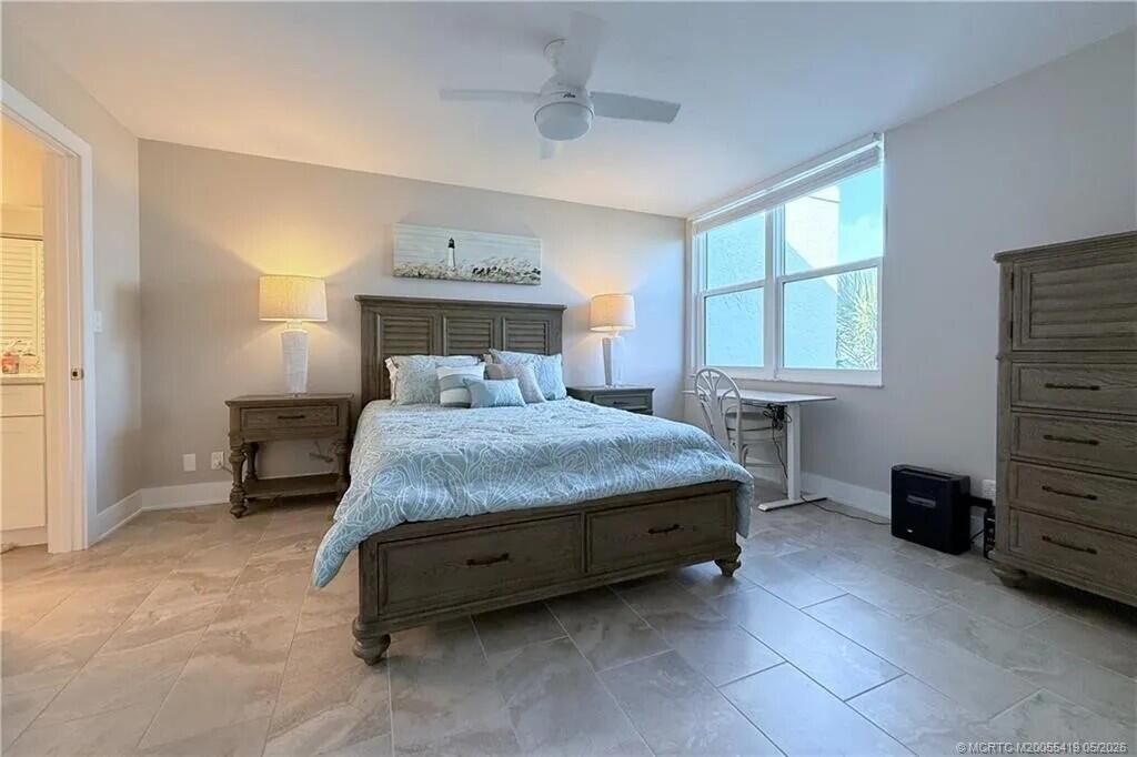 CIRCLE BAY YACHT CLUB CONDO - Residential