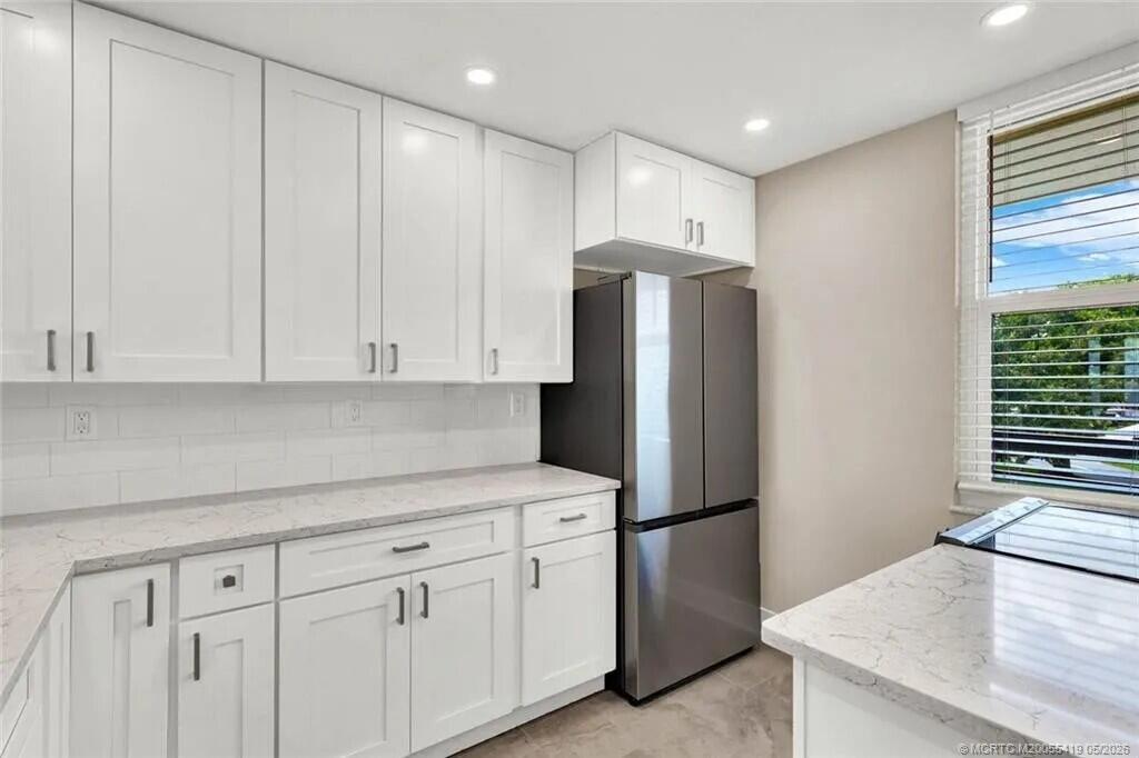 CIRCLE BAY YACHT CLUB CONDO - Residential