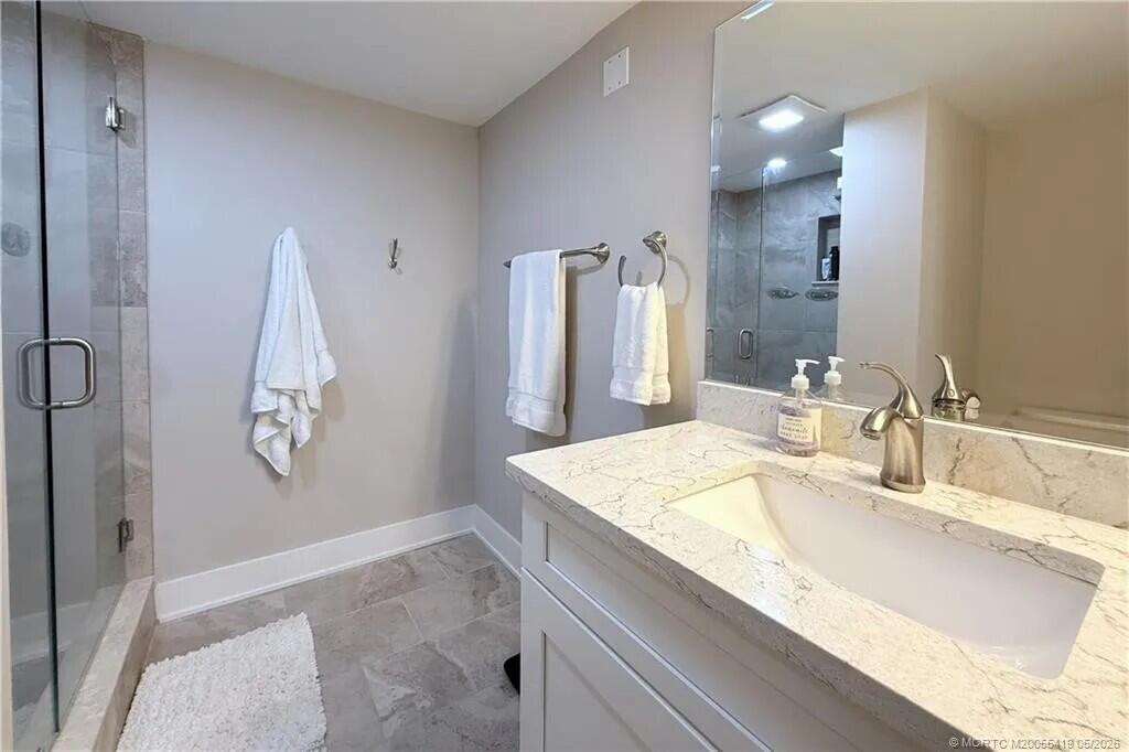 CIRCLE BAY YACHT CLUB CONDO - Residential
