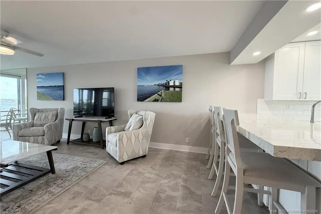 CIRCLE BAY YACHT CLUB CONDO - Residential