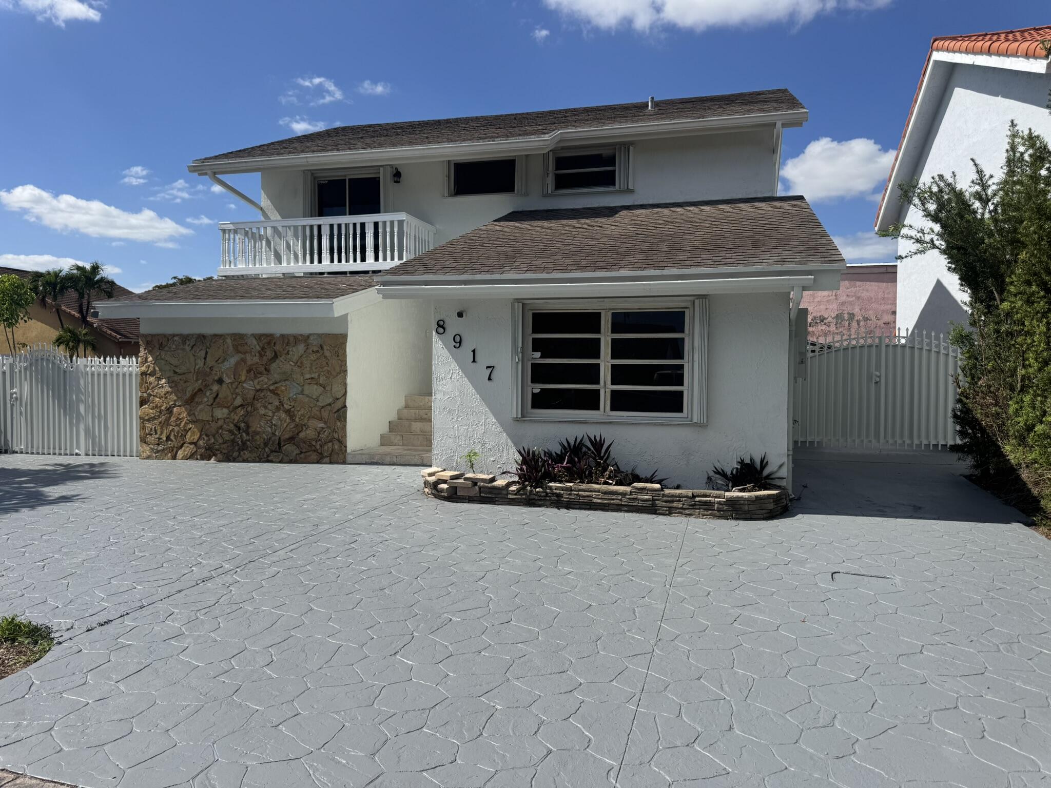 8917 SW Grand Canal Drive