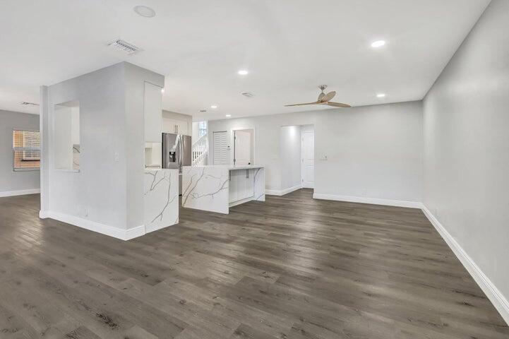 Boca Springs - Residential