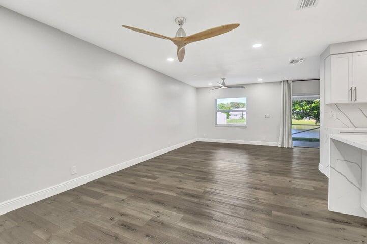 Boca Springs - Residential