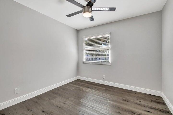 Boca Springs - Residential