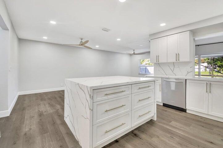 Boca Springs - Residential