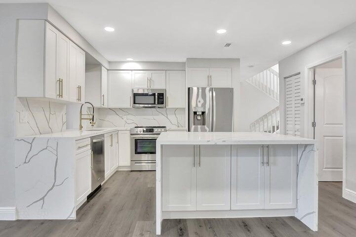 Boca Springs - Residential