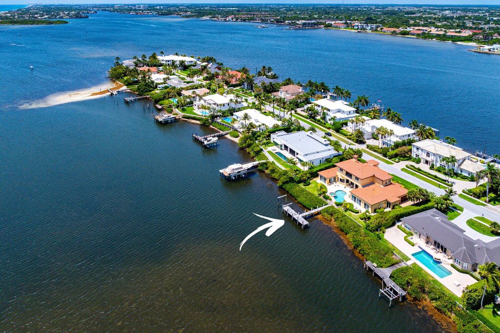 Photo of 1650 Lands End Road, Manalapan, FL 33462 (MLS # B26033014)