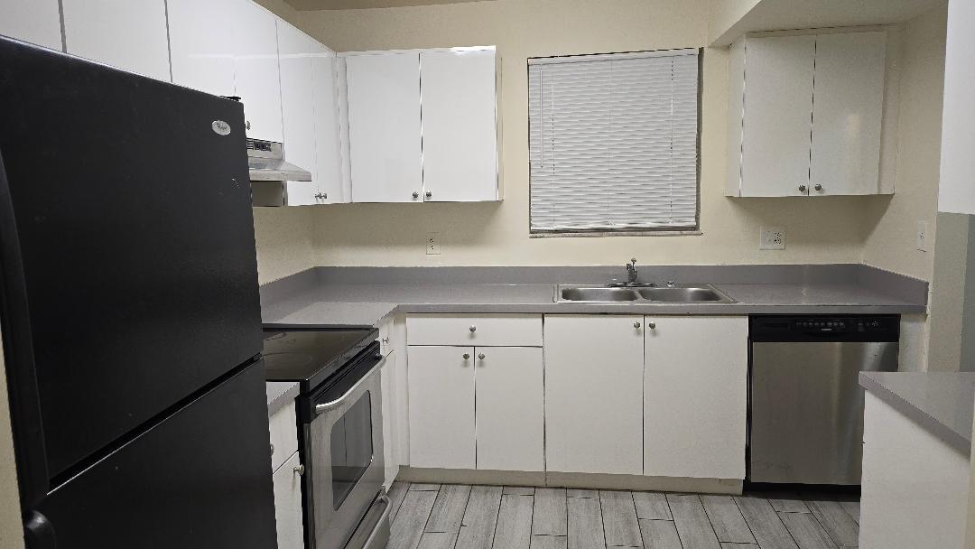 Coral Gardens II Condo - Residential Lease