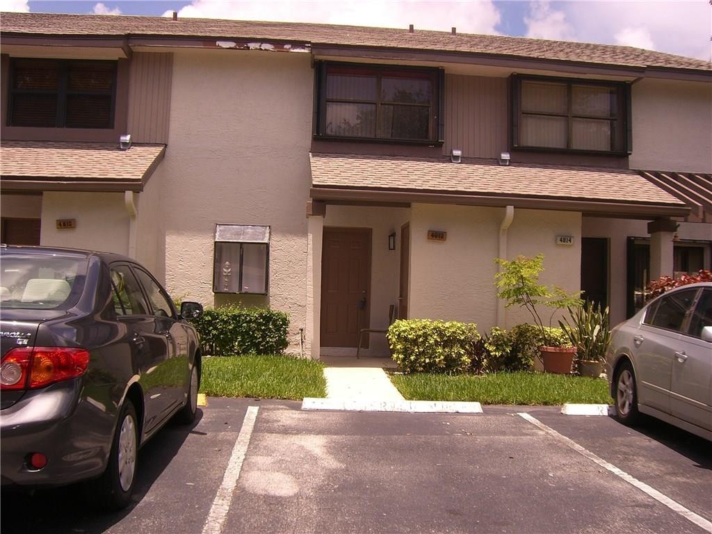 SPRINGDALE LAKE D CONDO U - Residential