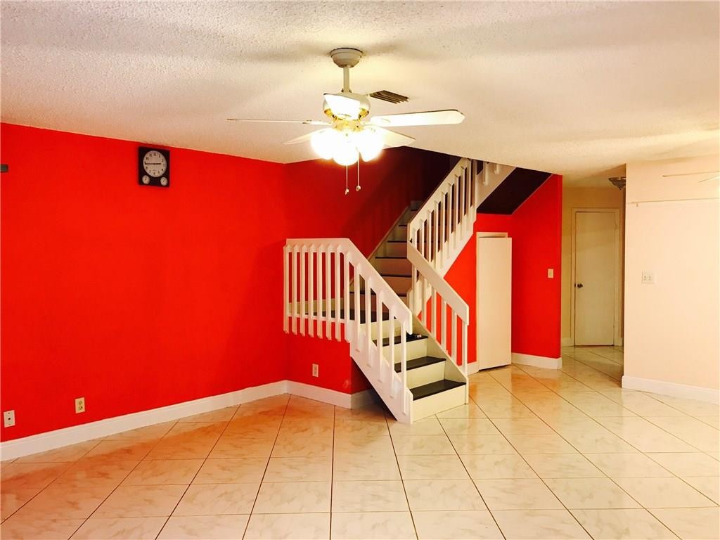 SPRINGDALE LAKE D CONDO U - Residential