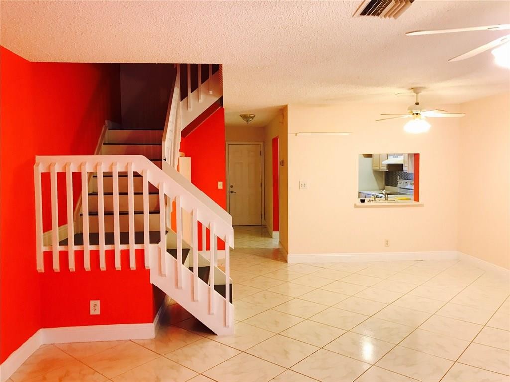 SPRINGDALE LAKE D CONDO U - Residential