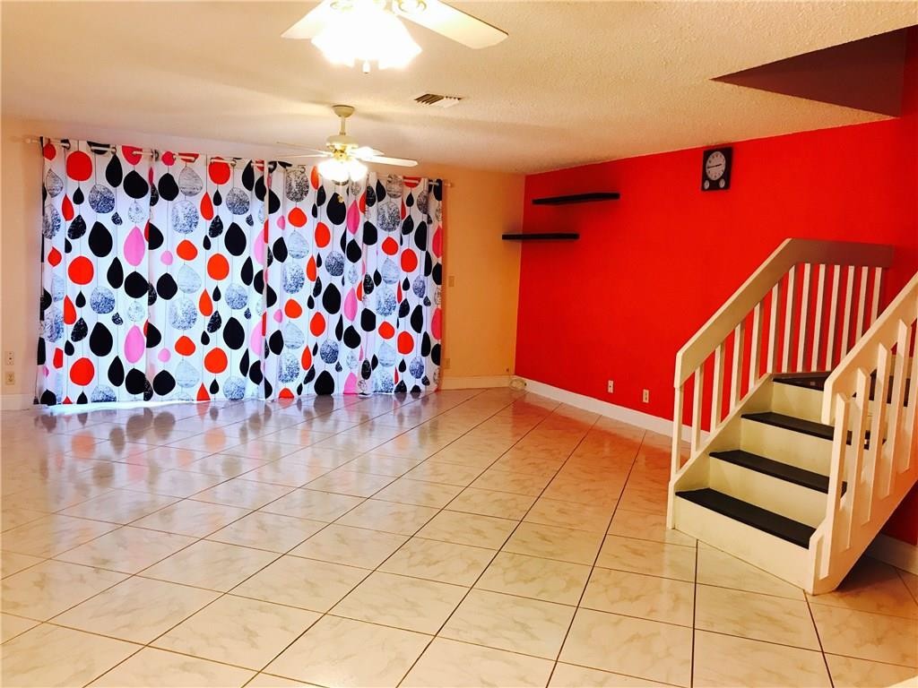 SPRINGDALE LAKE D CONDO U - Residential