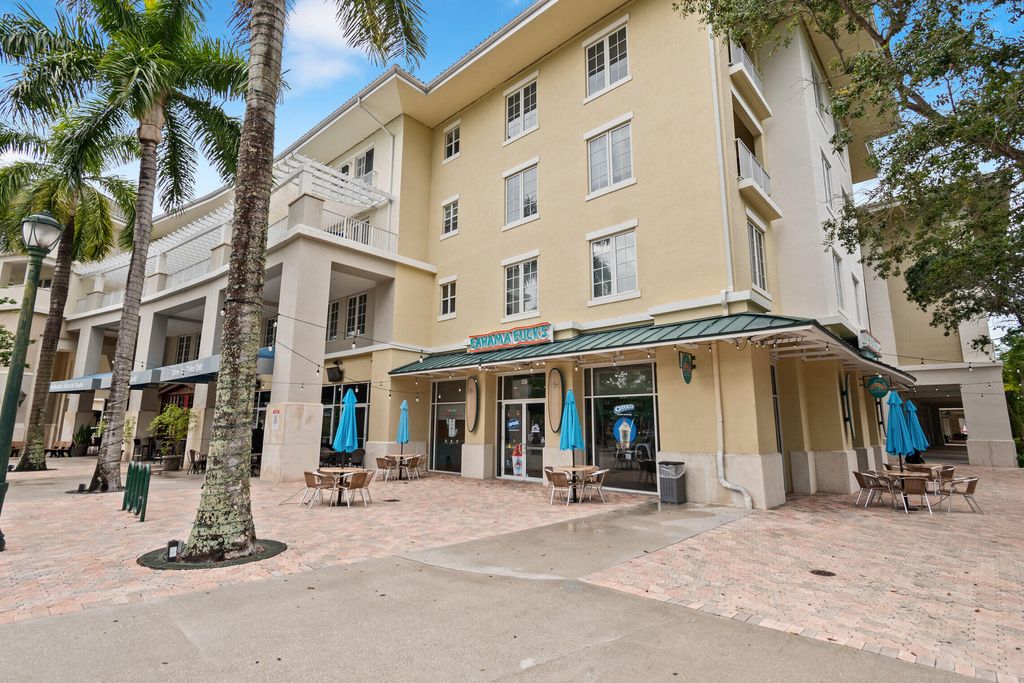 Photo of 1200 Town Center Drive #426, Jupiter, FL 33458 (MLS # R10958644)