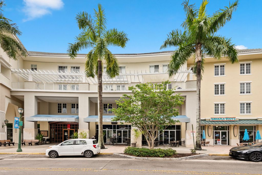 Photo of 1200 Town Center Drive #426, Jupiter, FL 33458 (MLS # R10958644)