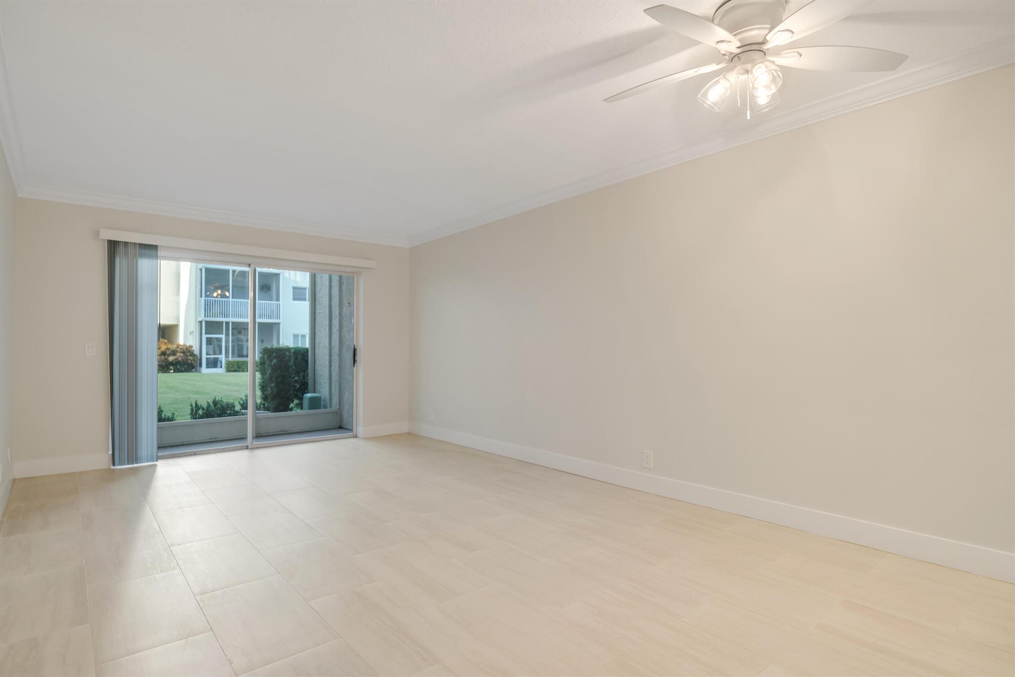 646 Snug Harbor Drive H106