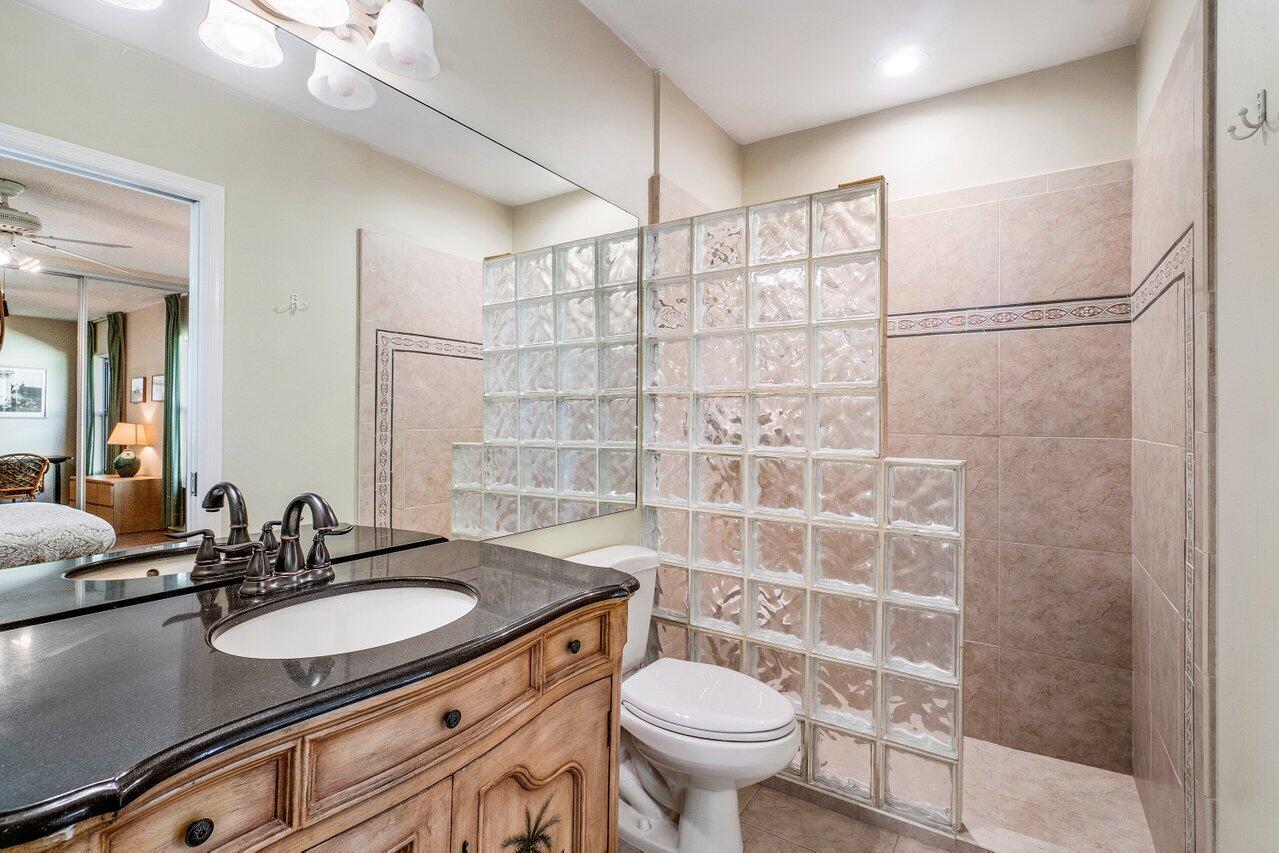 Via del Mar - Residential