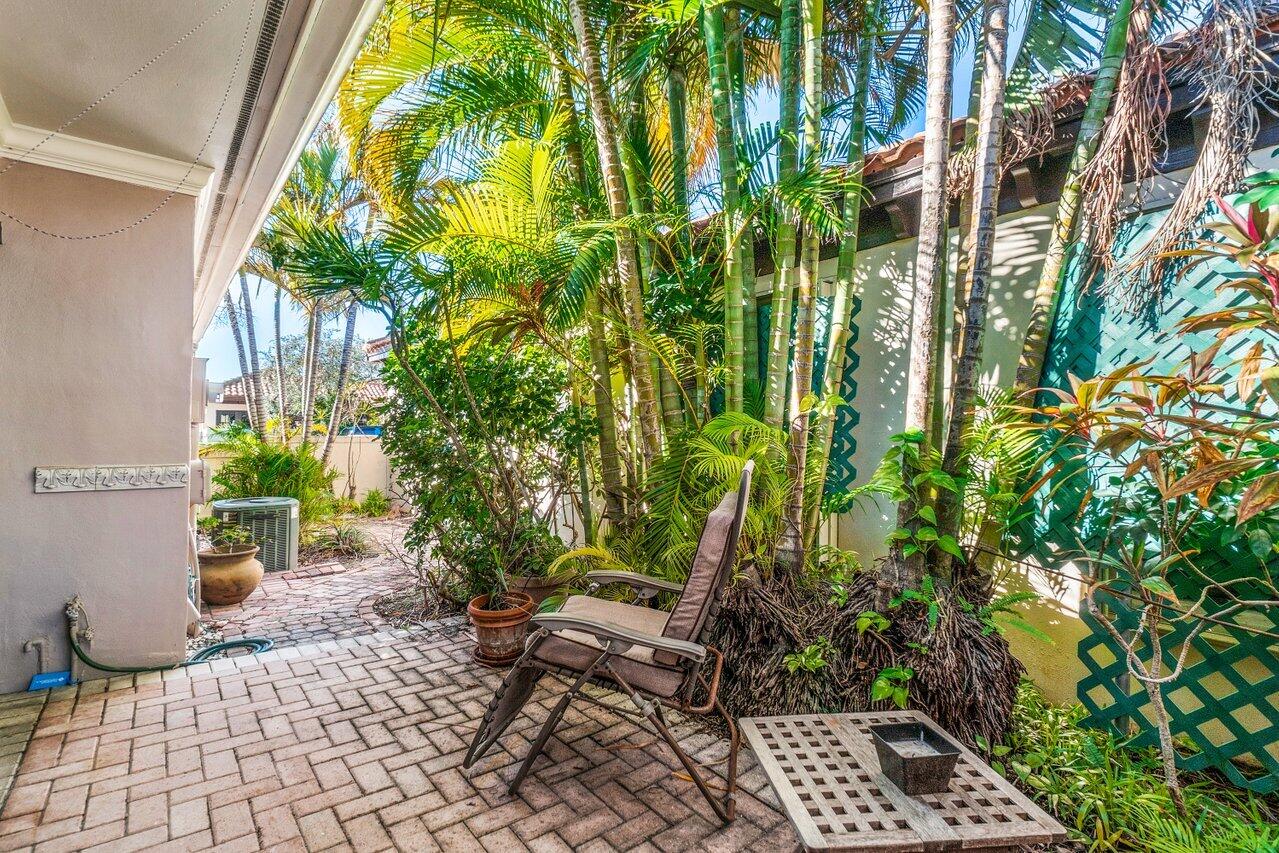 Via del Mar - Residential