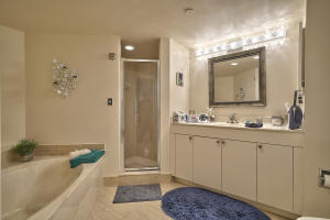 MIZNER COURT - Residential