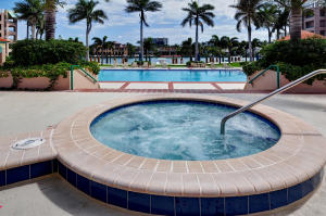 MIZNER COURT - Residential
