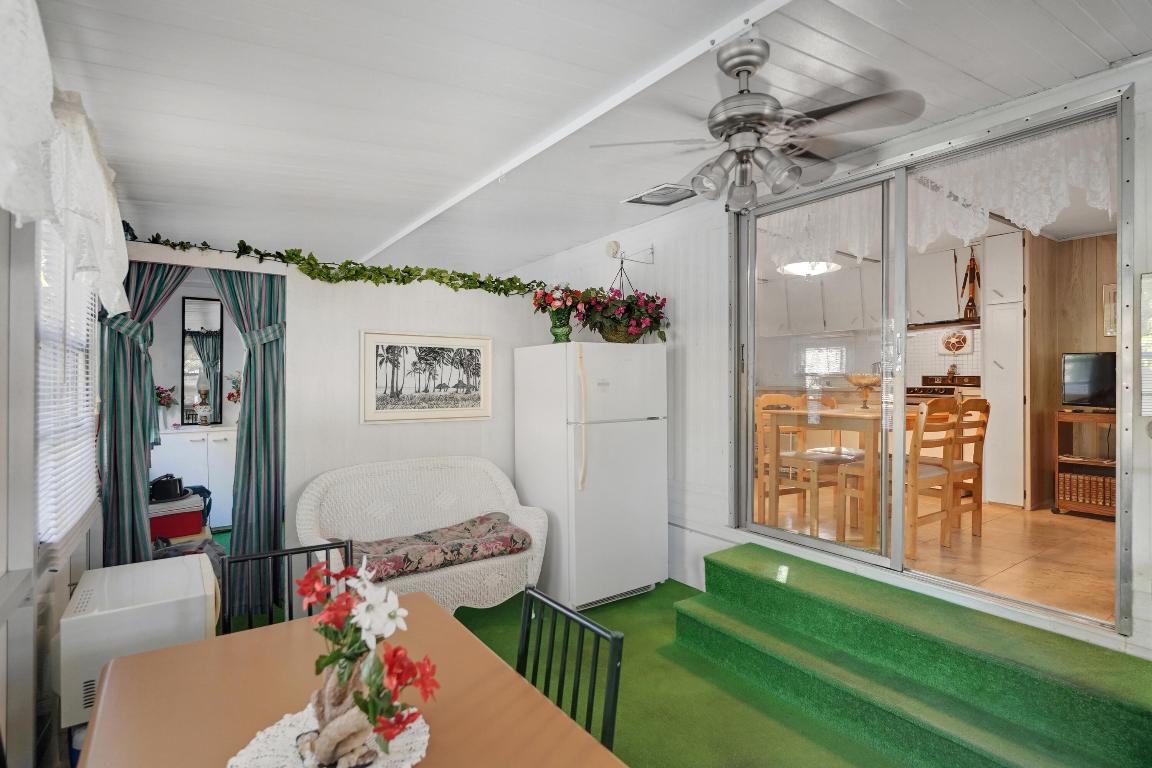 TRAILER CITY - Residential