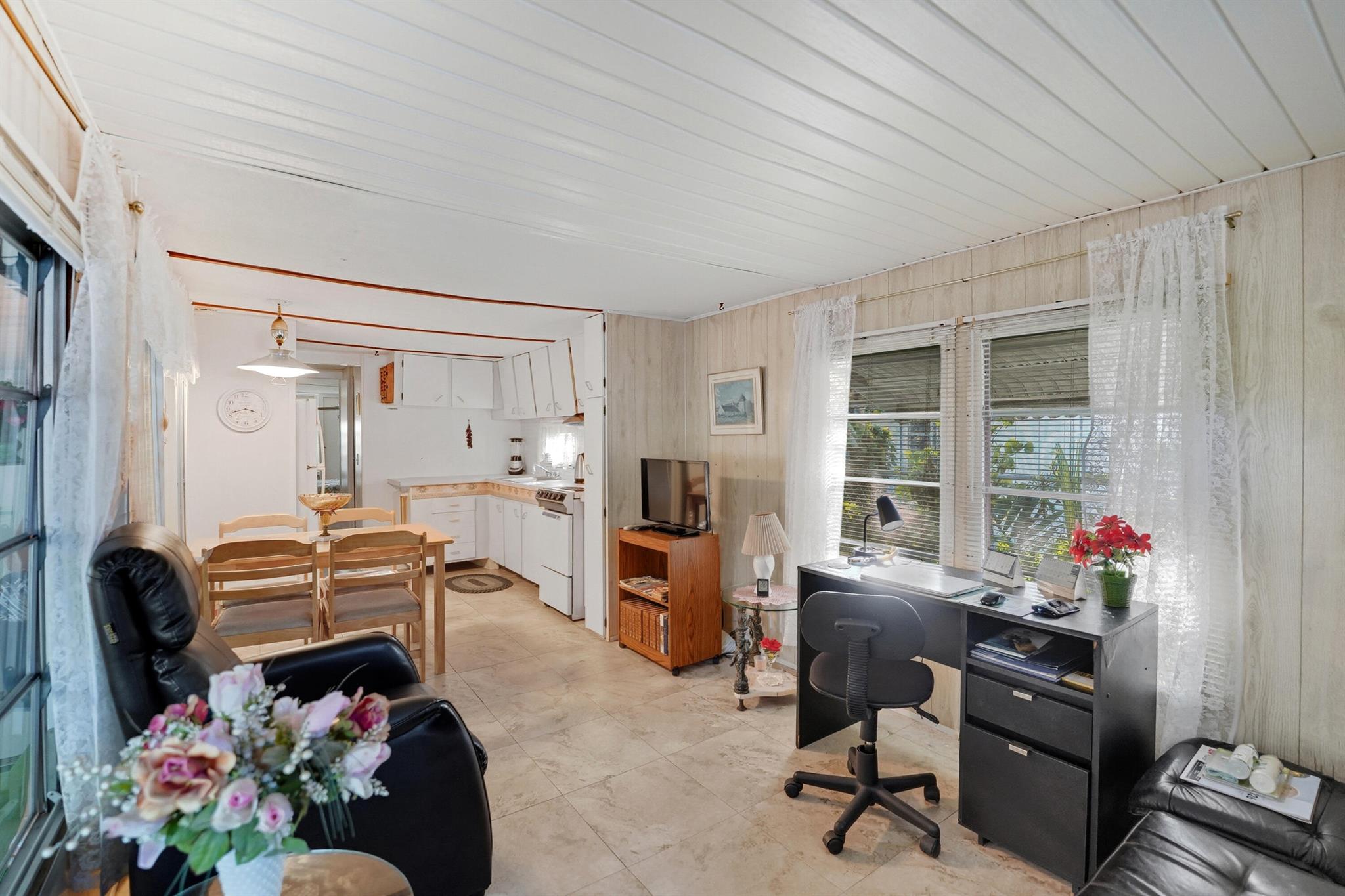 TRAILER CITY - Residential