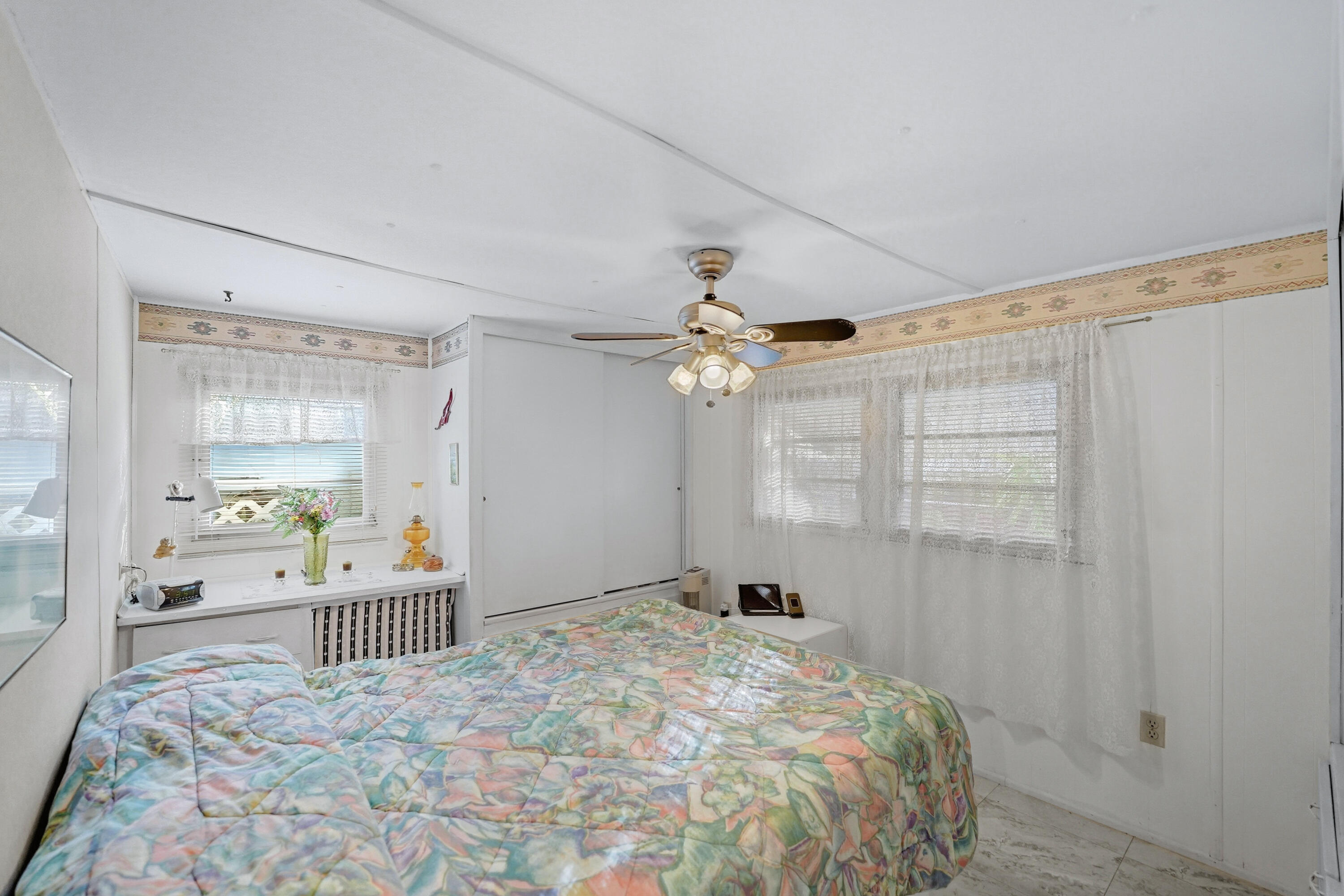 TRAILER CITY - Residential