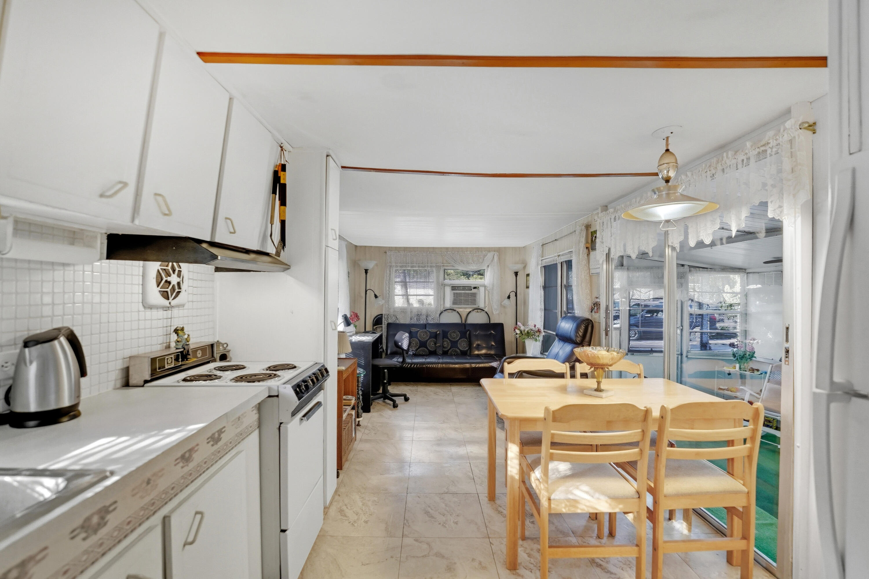 TRAILER CITY - Residential