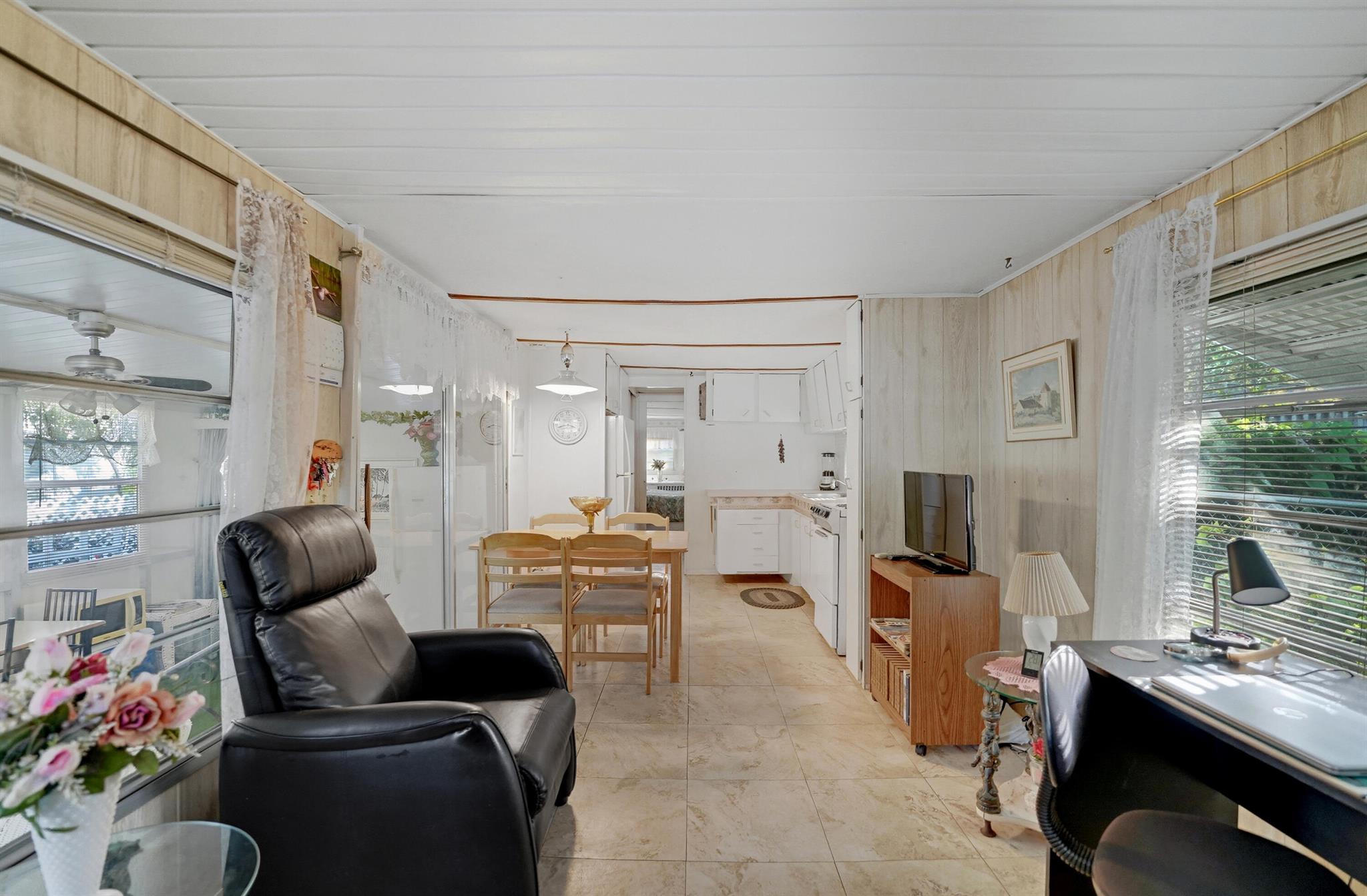 TRAILER CITY - Residential