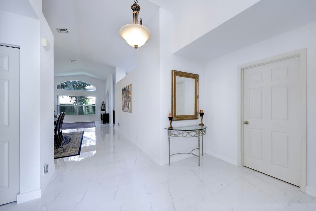 Photo of 1100 Sea Grape Circle, Delray Beach, FL 33445 (MLS # R11015440)